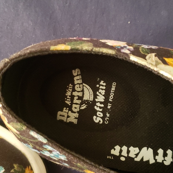 Dr Martens - Picture 3 of 5